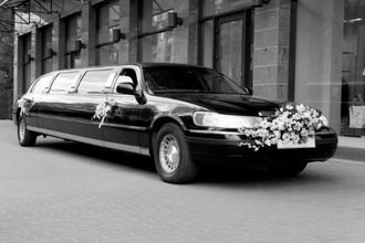 a black limousine